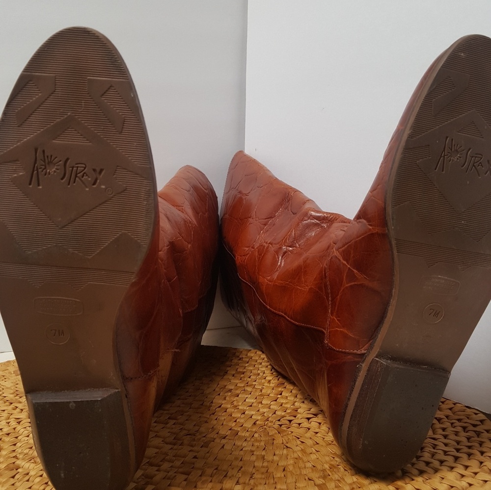 LEATHER RIDING BOOTS - Picture 3 of 5